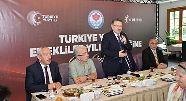 BAŞKAN GENÇ: ATILAN ADIMLAR LÜTUF DEĞİL, VAZİFEMİZDİR