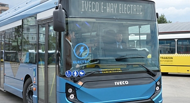 BAŞKAN GENÇ, ELEKTRİKLİ OTOBÜSÜ SÜREREK TEST ETTİ