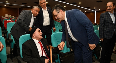BAŞKAN GENÇ: ŞEHİTLERİMİZ VE GAZİLERİMİZ SAYESİNDE AYAKTAYIZ