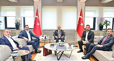 TRABZONSPOR YÖNETİMİ, BAKAN URALOĞLU'NU MAKAMINDA ZİYARET ETTİ
