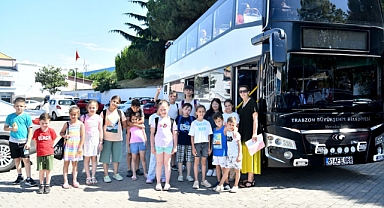 BÜYÜKŞEHİR’İN YÜZME KURSUNDA EĞLENCE VE EĞİTİM BİR ARADA
