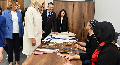 ESKİ BAKAN TRABZON BÜYÜKŞEHİR BELEDİYESİ’Nİ ZİYARET ETTİ