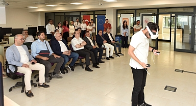 GELECEĞİN İŞLERİ AKADEMİSİ KURSİYERLERİ PROJE SUNUMLARINI GERÇEKLEŞTİRDİ
