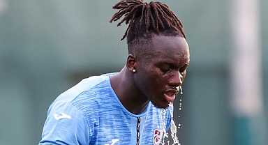 MENDY YİNE O BÖLGEYE MAHKUM!