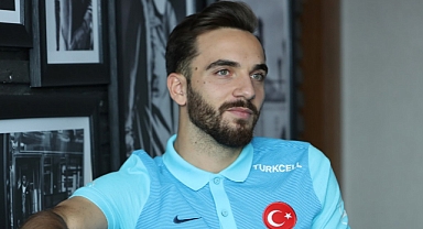 TRABZONSPOR İLGİLENİYORDU, SÖZLEŞMESİNİ UZATTI