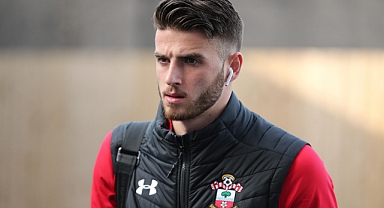 VE SOL STOPER DE İMZAYA GELİYOR