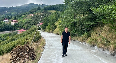 AKÇAABAT’TA YOLLAR BETONLANIYOR