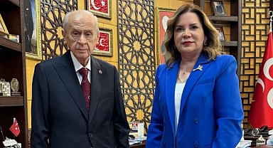 ARZU ERDEM MHP'DEN İSTİFA ETTİ