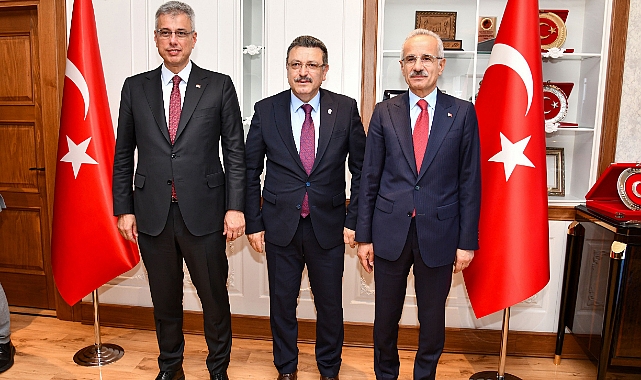 BAKANLARDAN BÜYÜKŞEHİR’E ZİYARET