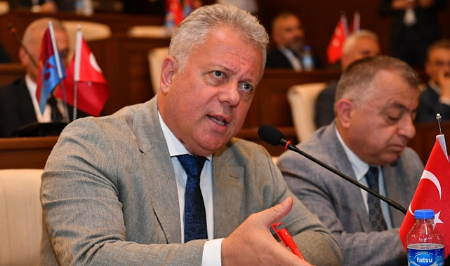 CÜNEYT ZORLU, GENÇ'E MEYDAN OKUDU: HODRİ MEYDAN!
