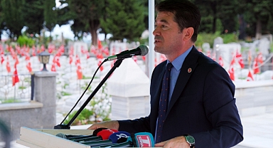 KAYA: “ŞEHİTLERİMİZ VE GAZİLERİMİZ SAYESİNDE EVLERİMİZDE HUZUR İÇİNDE UYUYABİLİYORUZ”