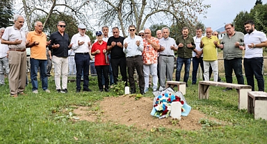 NİZAMETTİN ALGAN MEZARI BAŞINDA ANILDI