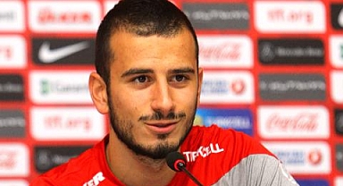 OĞUZHAN ÖZYAKUP FUTBOLU BIRAKTI