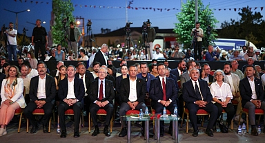 ÖZEL, KILIÇDAROĞLU VE İMAMOĞLU, HACI BEKTAŞ'TA BİR ARAYA GELDİ