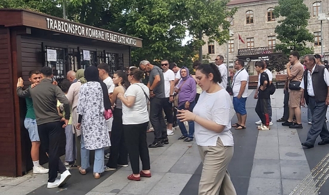 TARAFTARDAN RAPİD WİEN MAÇINA YOĞUN İLGİ