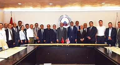 TÜRK VE GÜRCÜ YETKİLİLER TTSO EV SAHİPLİĞİNDE TOPLANDI