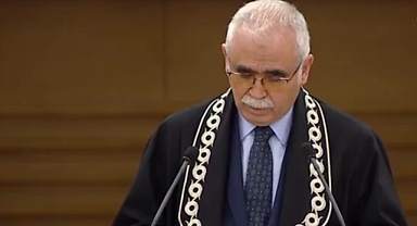 AYM BAŞKANI ÖZKAYA: HUKUKU KENDİ ÇIKARLARI DOĞRULTUSUNDA KULLANANLARDAN TARAF OLMAYIN