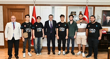 BAŞKAN GENÇ ŞAMPİYON TAKIMI AĞIRLADI