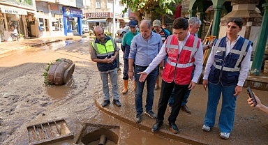 BAŞKAN KAYA, ARAKLI'DA SELDEN ETKİLENEN BÖLGELERDE İNCELEMELERDE BULUNDU