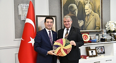 BAŞKAN KAYA, BAYINDIRLIK VE ULAŞTIRMA BAKANI ARIKLI İLE GÖRÜŞTÜ