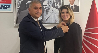 SERPİL AKÇAY ‘BABA OCAĞI’ CHP’YE KATILDI
