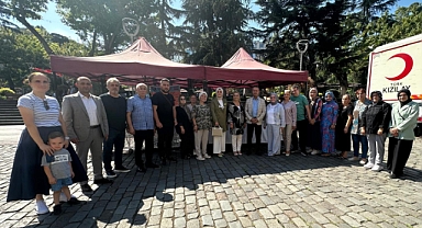TRABZON SMA HASTASI ASLI BEBEK İÇİN AYAKTA
