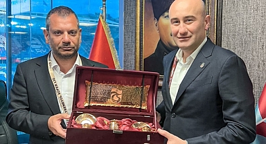 TRABZONSPOR YÖNETİMİ BEŞİKTAŞ'I YEMEKTE AĞIRLADI