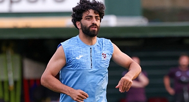 UMUT BOZOK TAKIMDA KALDI