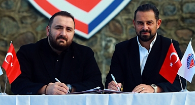 1461 TRABZON'DA NECİP EMRE YILMAZ İMZAYI ATTI