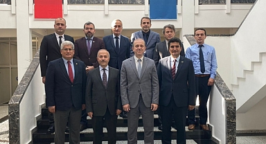 AŞIKKUTLU'DAN REKTÖR ÇUVALCI'YA ZİYARET