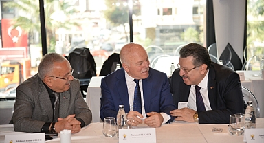 BAŞKAN GENÇ: BELEDİYECİLİKTE ASLOLAN İNSANLIĞA HİZMET ETMEKTİR