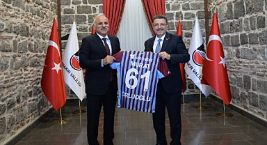 GENÇ, VALİ ZORLUOĞLU'NU MAKAMINDA ZİYARET ETTİ
