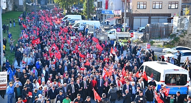 ORTAHİSAR BELEDİYESİ'NDEN TARİHİ CUMHURİYET YÜRÜYÜŞÜ