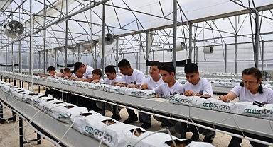 ORTAHİSAR BELEDİYESİ, TÜBİTAK PROJESİ İÇİN EN MUTLU KÖY YERLEŞKESİNİN KAPILARINI AÇTI