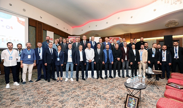ULUSLARARASI SPOR KONGRESİNDE AKADEMİSYENLER TEK YÜREK OLDU