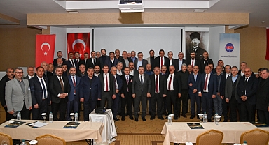 BAŞKAN GENÇ: BELEDİYELERİMİZİN GÜÇLENMESİNE KATKI SAĞLAYACAĞIZ