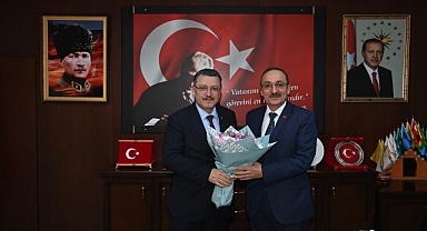 BAŞKAN GENÇ: DÜZKÖY'DE YAPACAĞIMIZ ÇOK İŞİMİZ VAR