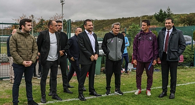 DOĞAN U19 VE KADIN FUTBOL TAKIMINI ZİYARET ETTİ