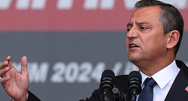 ÖZGÜR ÖZEL'DEN AHMET ÖZER AÇIKLAMASI: TECRİT UYGULANMASINI DOĞRU BULMAM