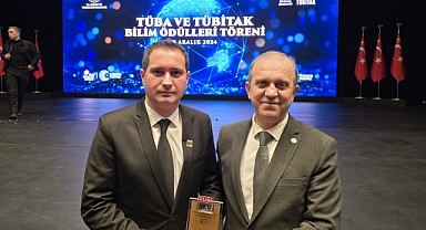 KTÜ’LÜ AKADEMİSYENE TÜBA-GEBİP ECZACILIK ÖZEL ÖDÜLÜ