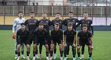 TRABZONSPOR'UN GENÇLERİ EYÜPSOR'U YENDİ