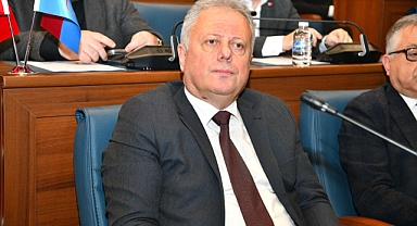 ZORLU: “MEVSİMLİK GEÇİCİ İŞÇİLER KAMU ZARARI OLUŞTURUYORSA, NİYE BU YÖNTEMİ İZLİYORSUNUZ?”