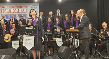 AKÇAABAT'TA TSM KONSERİ AYAKTA ALKIŞLANDI
