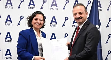 ANAHTAR PARTİ TRABZON İL KADIN KOLLARI BAŞKANI BERGÜZAR DİLŞAD KARABIYIK OLDU