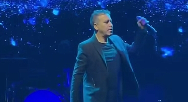 HALUK LEVENT, DEPREMZEDELER İÇİN KONSER VERDİ