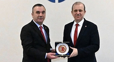 MİLLETVEKİLİ AYDIN'DAN KTÜ'YE ZİYARET