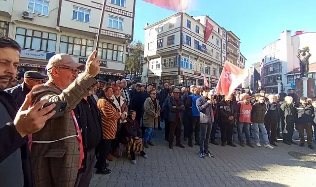 TONYA'DA ASGARİ ÜCRET EYLEMİ: ONLAR YERYÜZÜNDE CENNETİ YAŞIYOR