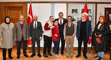 BAŞKAN GENÇ’TEN DOWN SENDROMLU BİREYLERE TAM DESTEK