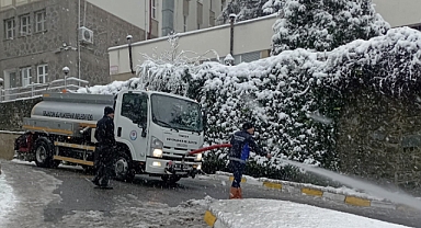 BÜYÜKŞEHİR'DEN KAR SEFERBERLİĞİ