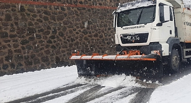 TRABZON'DA YOĞUN KAR YAĞIŞI NEDENİYLE EĞİTİME İKİ GÜN ARA VERİLDİ